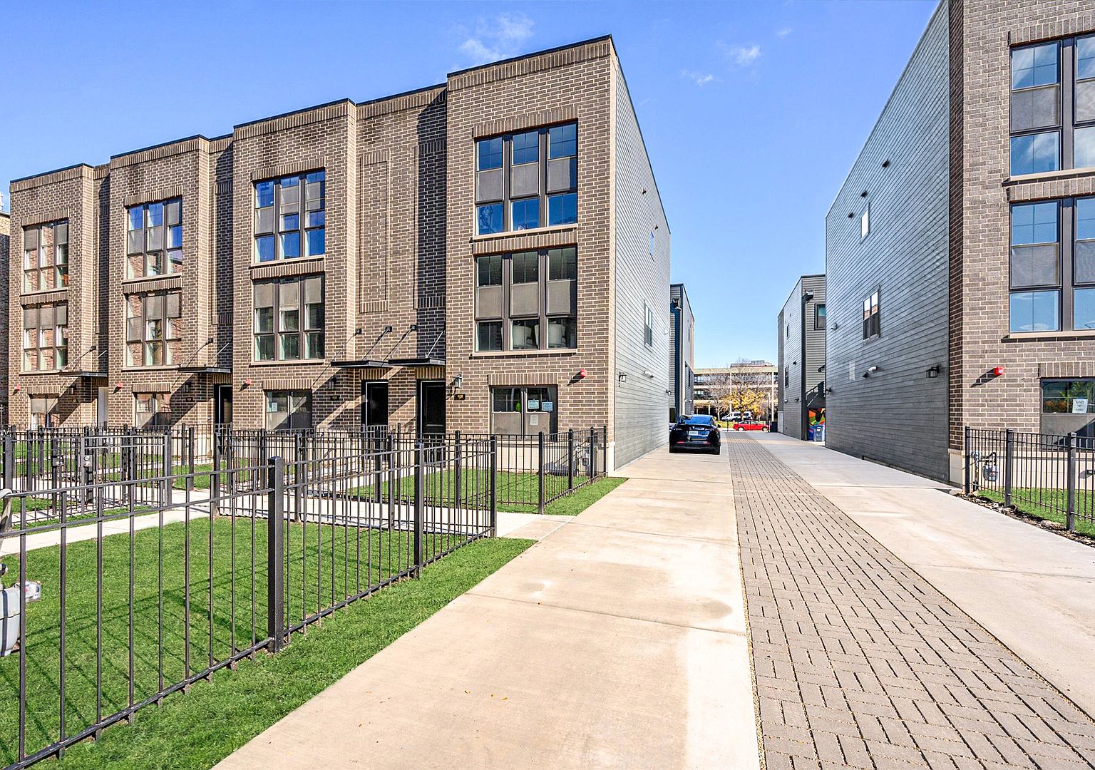 4438 S Drexel Blvd #A, Chicago, IL 60653 | Zillow