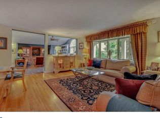 39 Brophy Dr, Ewing, NJ 08638