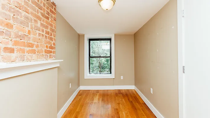 Rented by Nooklyn NYC LLC | media 16