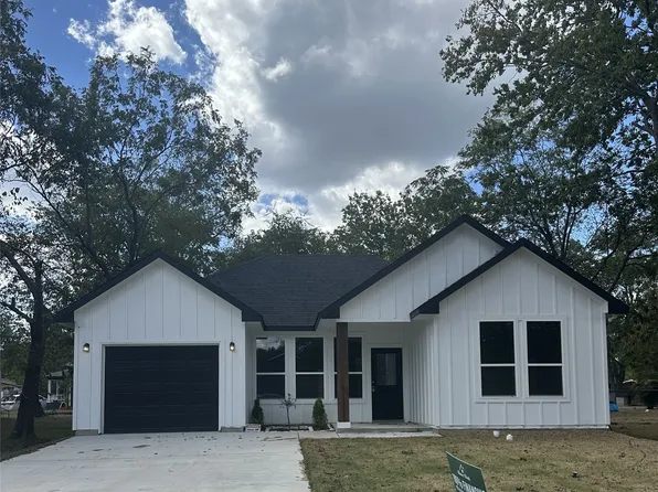 1505 Division St, Commerce, TX 75428
