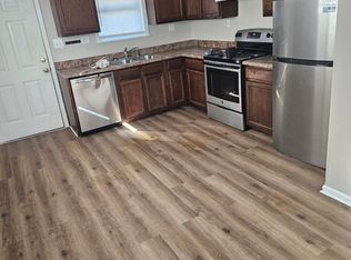 900 S 2nd St, Versailles, MO 65084