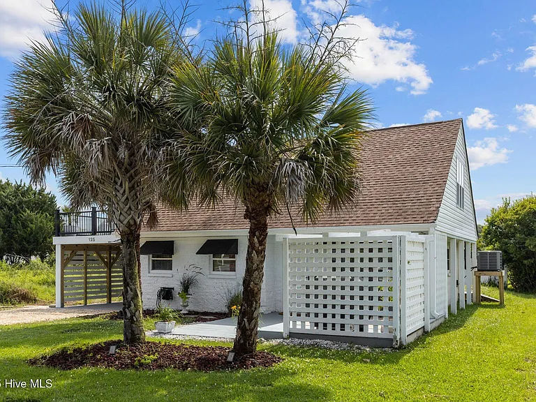 125 Pelican Dr — Photo 3