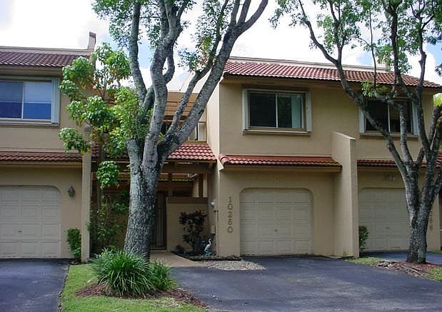 1st image of 10260 NW 44th Ter