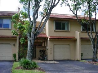 10260 NW 44th Ter, Doral, FL 33178