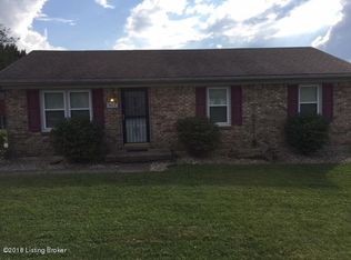 977 Guist Creek Dr, Shelbyville, KY 40065