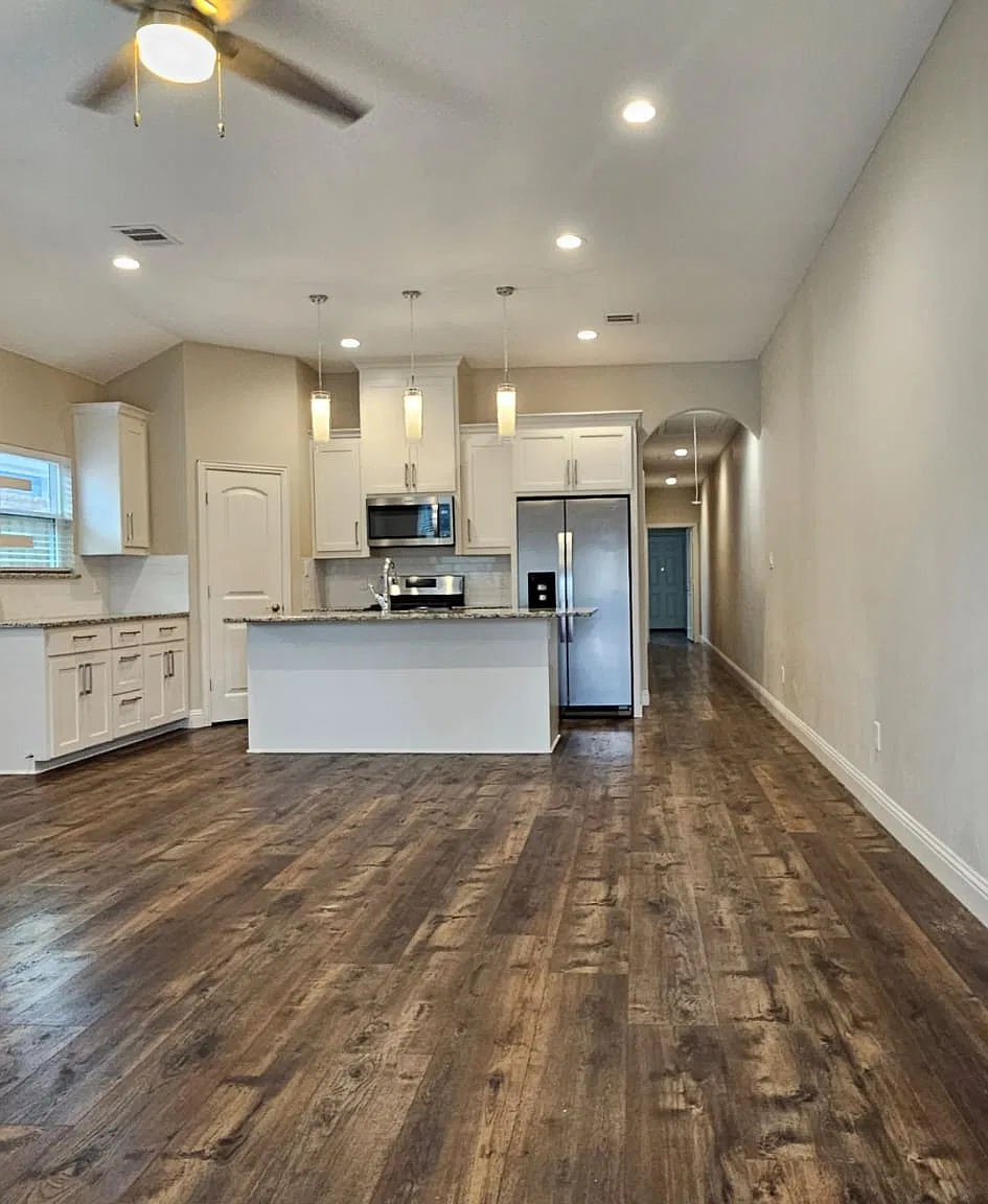 2 bed, 1268 sqft, $1,850 — Photo 2
