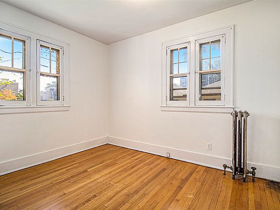 3rd image of 318 W Marion St #A