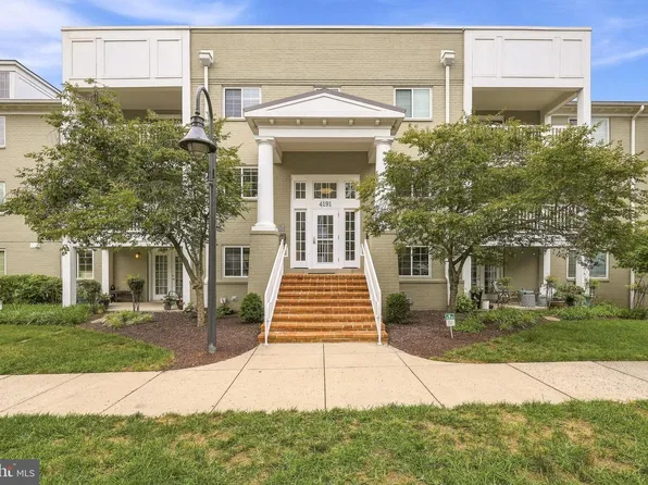 4191 S Four Mile Run Dr Unit 102, Arlington, VA 22204