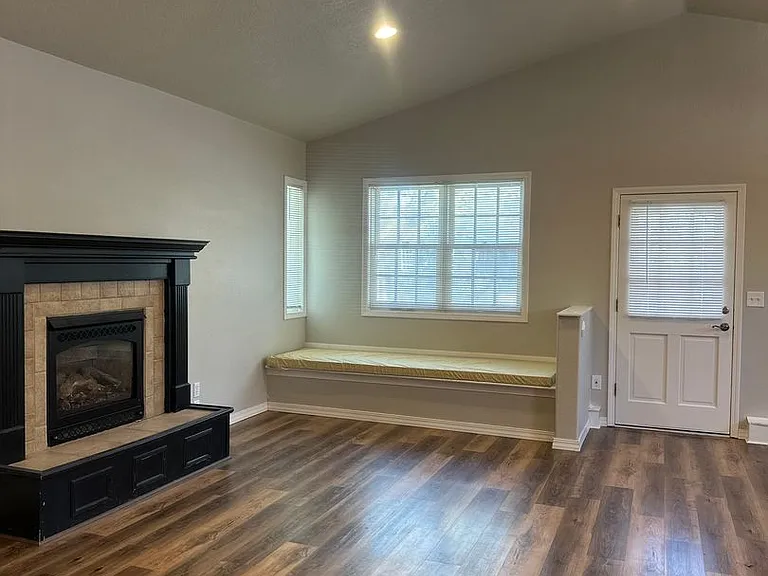 Tumalo Ave, 245 NW - 00245-TUMA-00 — Photo 12