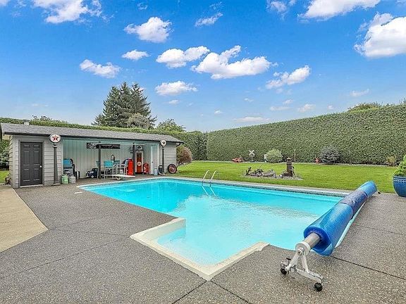 2nd image of 20214 Patterson Ave