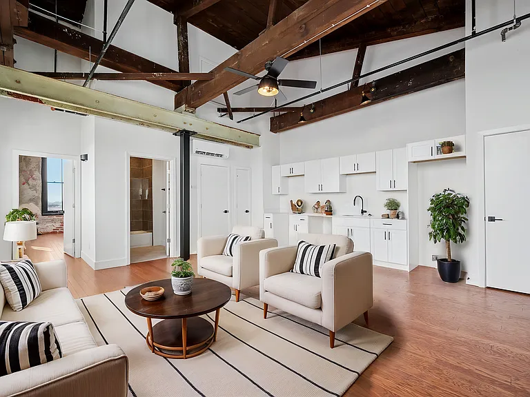 Hancock Lofts — Photo 6