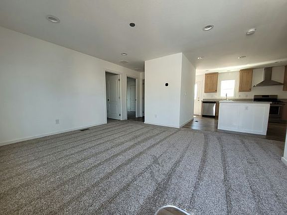 3rd image of 4650 E Carey Ave #9
