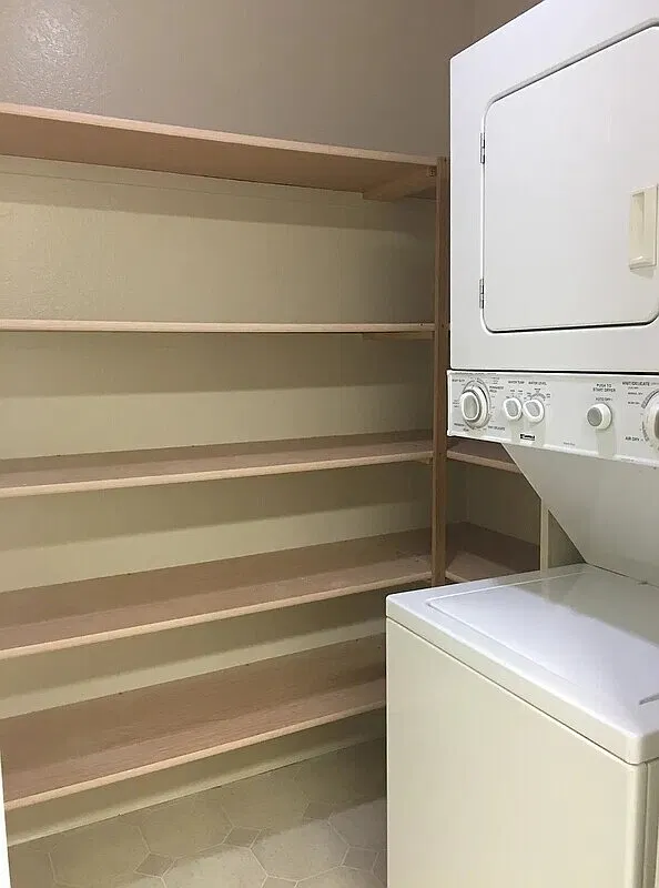2 bed, 2.0 bath, 832 sqft, $1,910 — Photo 3