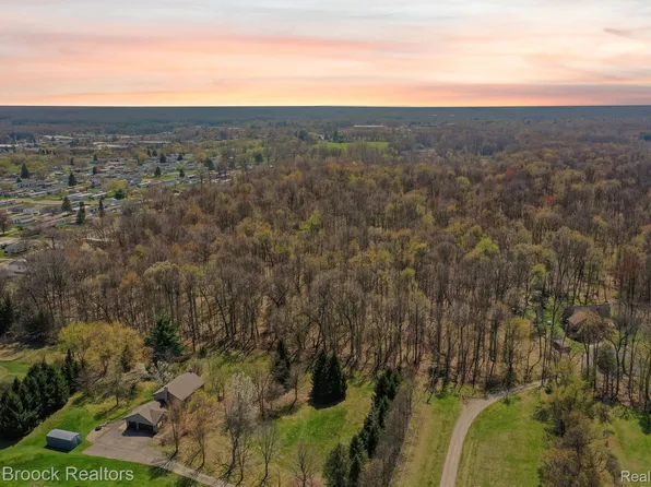 0 Blue Bird Ln, Highland, MI 48357