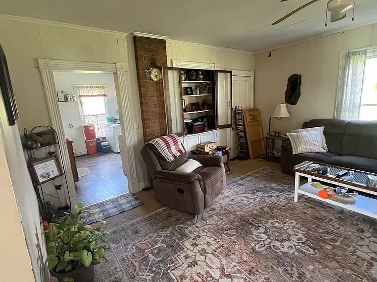 Echols Ln — Photo 14