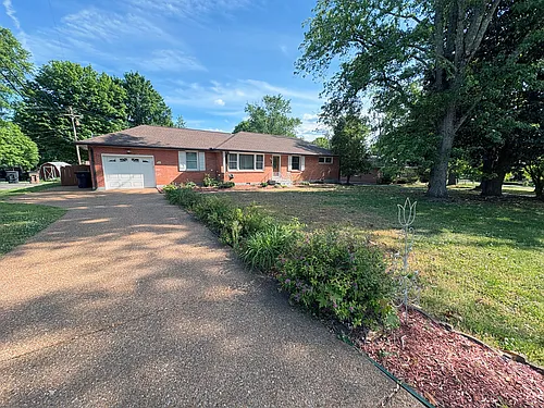 2135 Dearborn Dr Photo 1