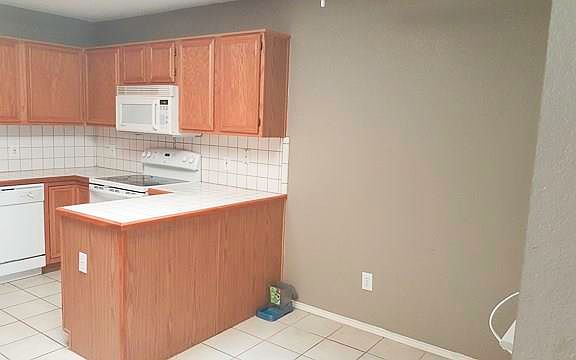 5th image of 1908 Willow Park Dr