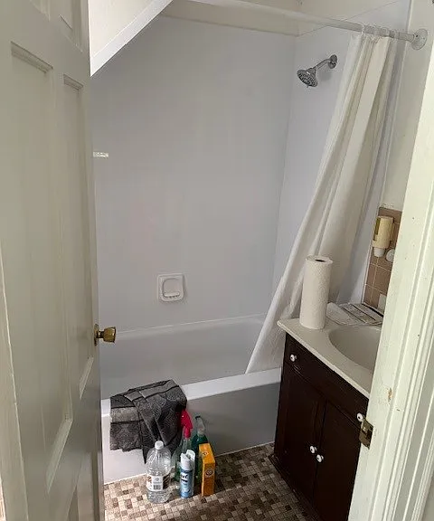 411 Glenrock Dr — Photo 8