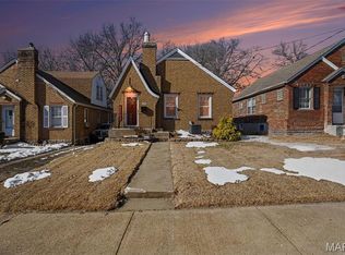 415 Thomas Ave, Saint Louis, MO 63135