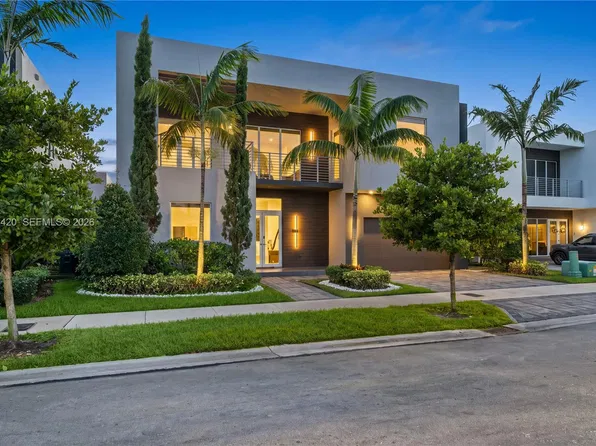 10054 NW 76th Ter, Doral, FL 33178