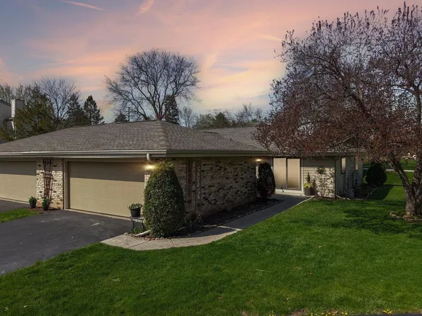 11013 North Elder Tree COURT, Mequon, WI 53092