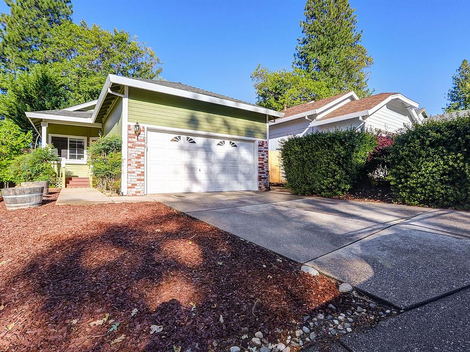 1st image of 239 Fairmont Dr