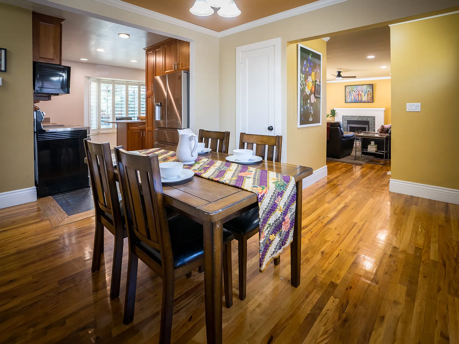 4 bed, 2142 sqft, $2,700 — Photo 4