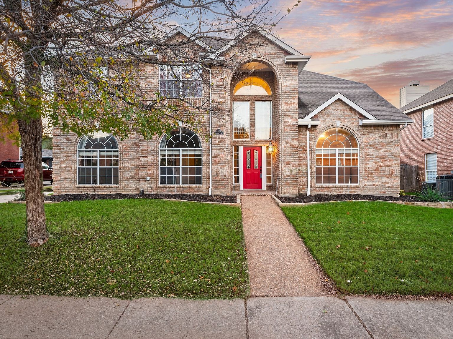 トップス house on the hill 90 76182 Zip Code Homes for Sale in North Richland Hills, TX