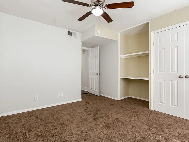 5904 Sandhurst Ln #246 — Photo 14