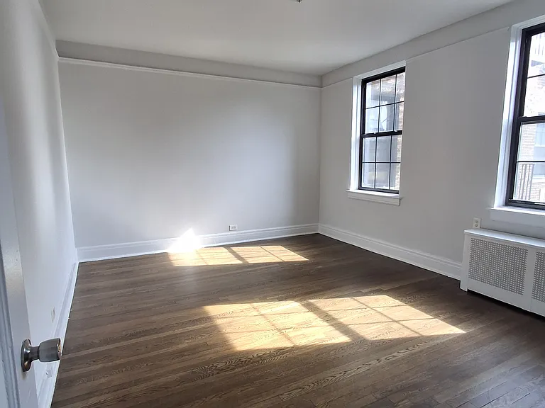 6860 108th St #3H — Photo 8