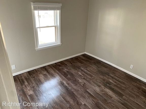 4th image of 815 12th St NW APT 1