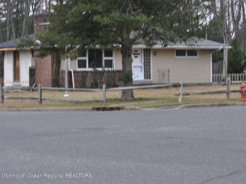 80 Shark River Road, Tinton Falls, NJ 07753 Zillow