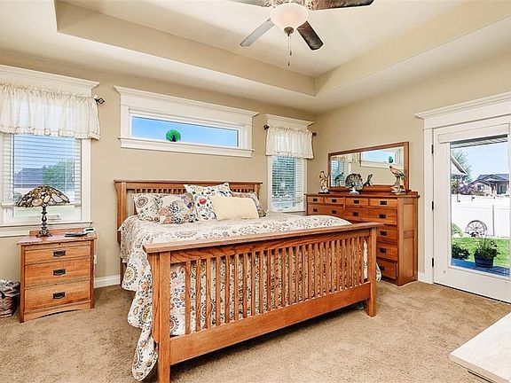 5th image of 5345 Merlot Ln