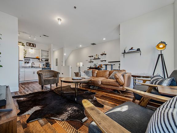4th image of 1225 4th Ave S #102