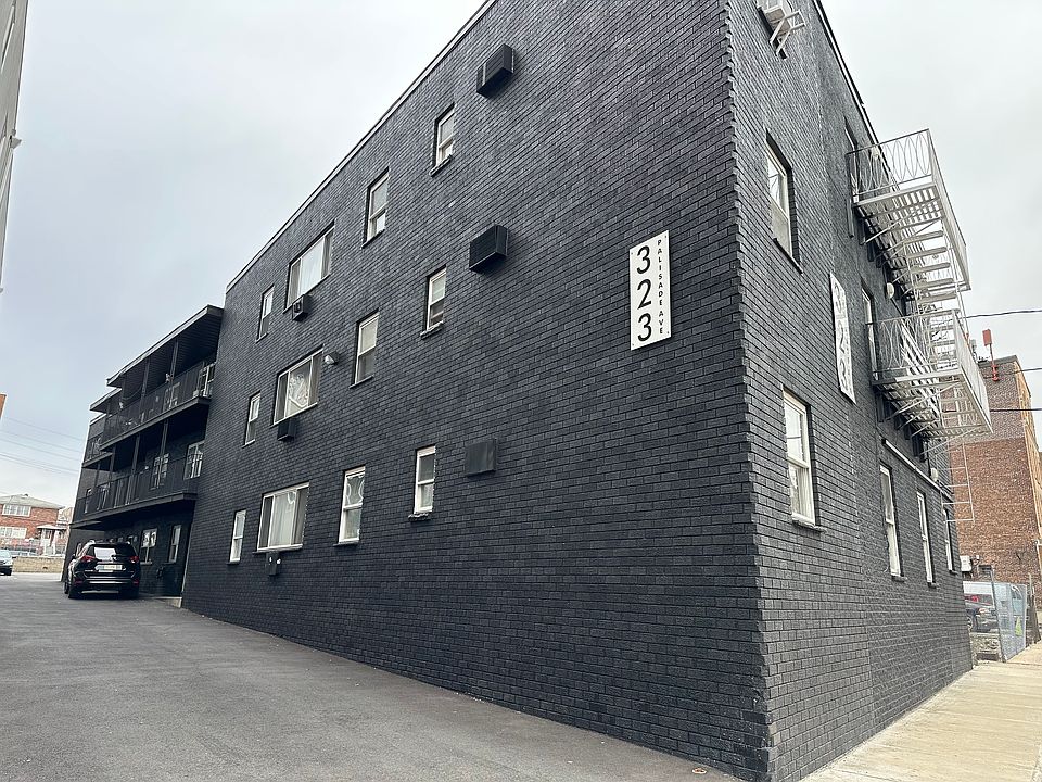 1st image of 323 Palisade Ave #3A