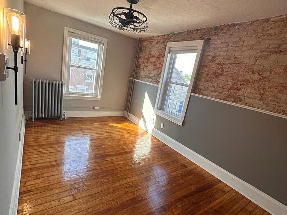 2nd image of 6313 Baynton St