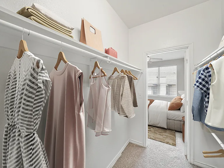 1x1 750 sqft A1U - Unit 01103 Closet_003 1x1 750 sqft A1U - Unit 01103 Closet_003