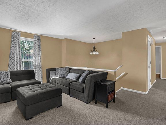 5th image of 2437 McZand Blvd