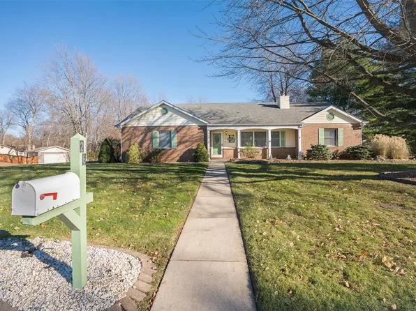 26 Sugar Ln, Collinsville, IL 62234