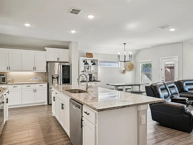 312 Scenic Point Dr — Photo 13