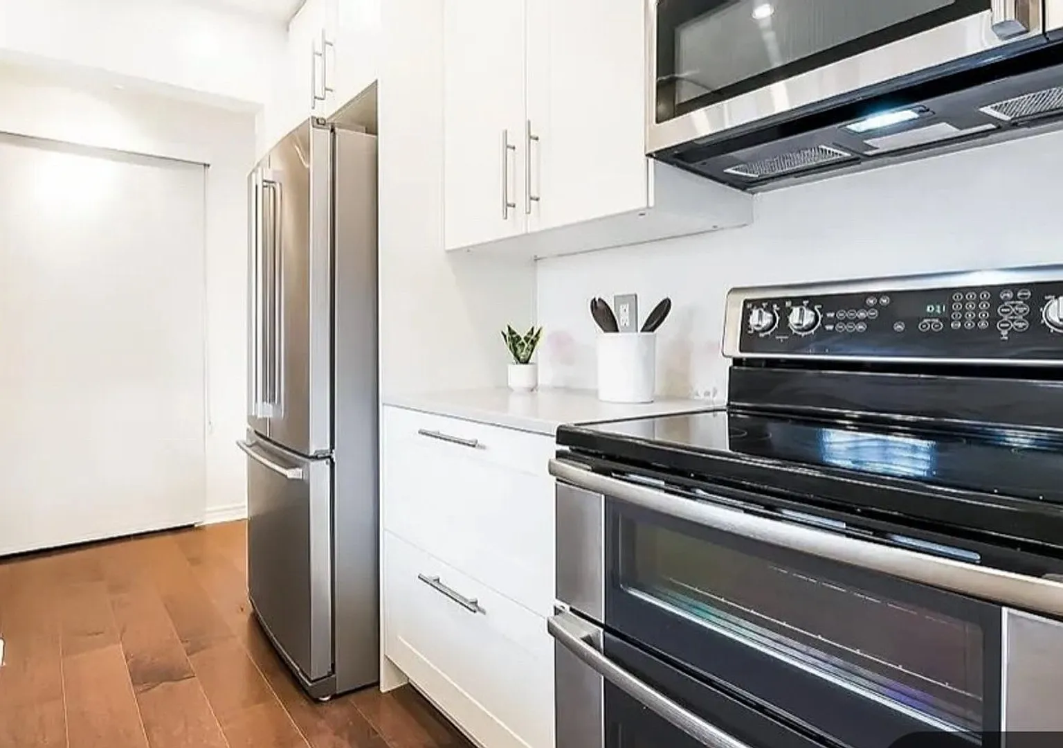 Charming 1 or 2BR Condo in Clairemont — Photo 3