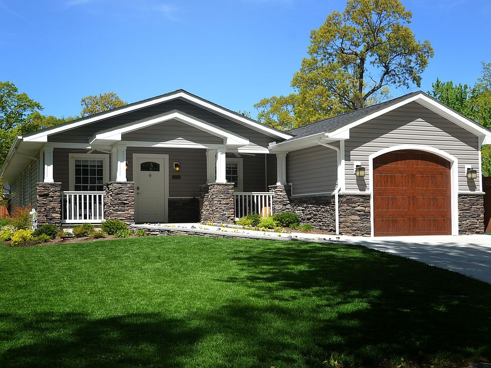 1st image of 344 South Dr