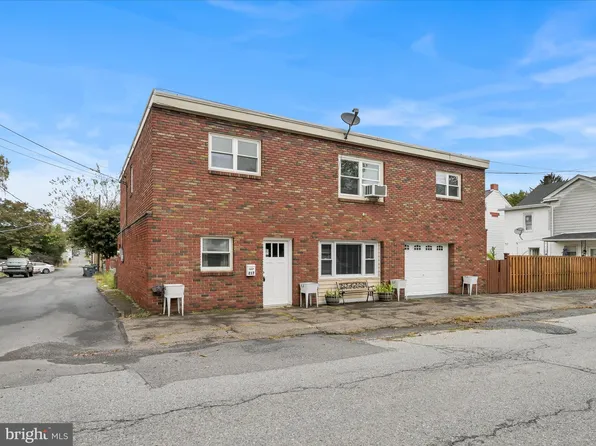 217 W Washington St, Frackville, PA 17931