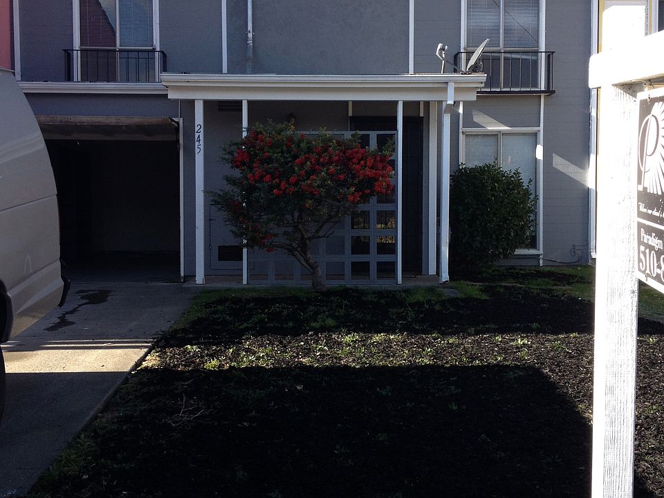 1st image of 245 S 47th St