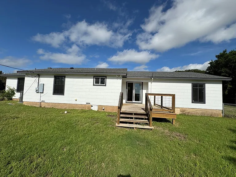 2078 Lower Crabapple Rd — Photo 5
