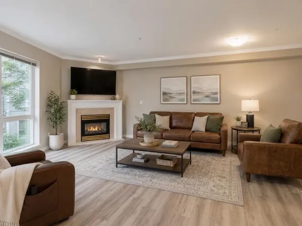 15150 A Ave #29-210, Surrey, BC V3Z 9N8