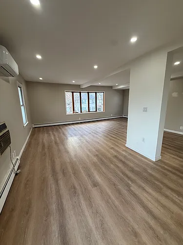 25 Pine Ave #2 Photo 1