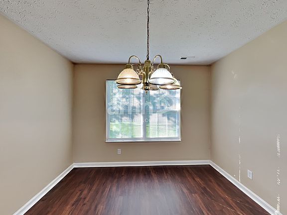 4th image of 5872 Marco Ct