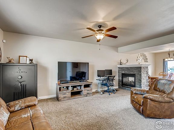5th image of 2424 Carriage Dr