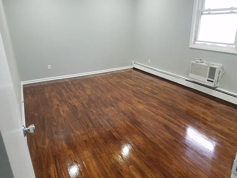 72 Benson Ave #2 — Photo 6